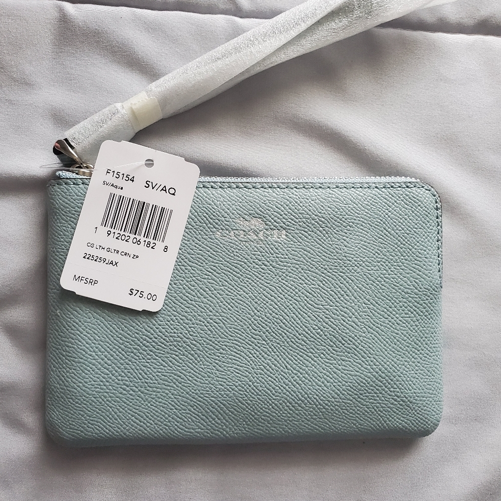 NWT Coach coin purse - Picture 4 of 5